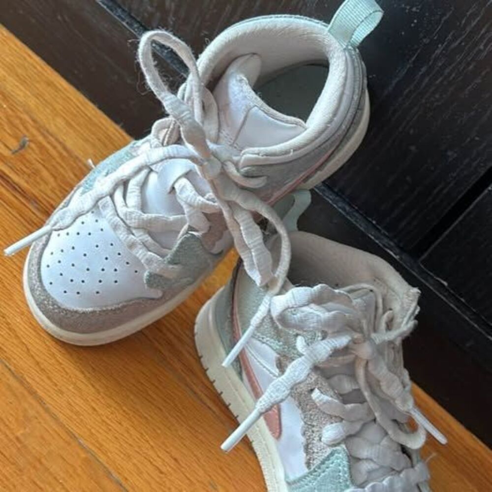 Nike Air Jordan 1 Mid Toddler Sneakers